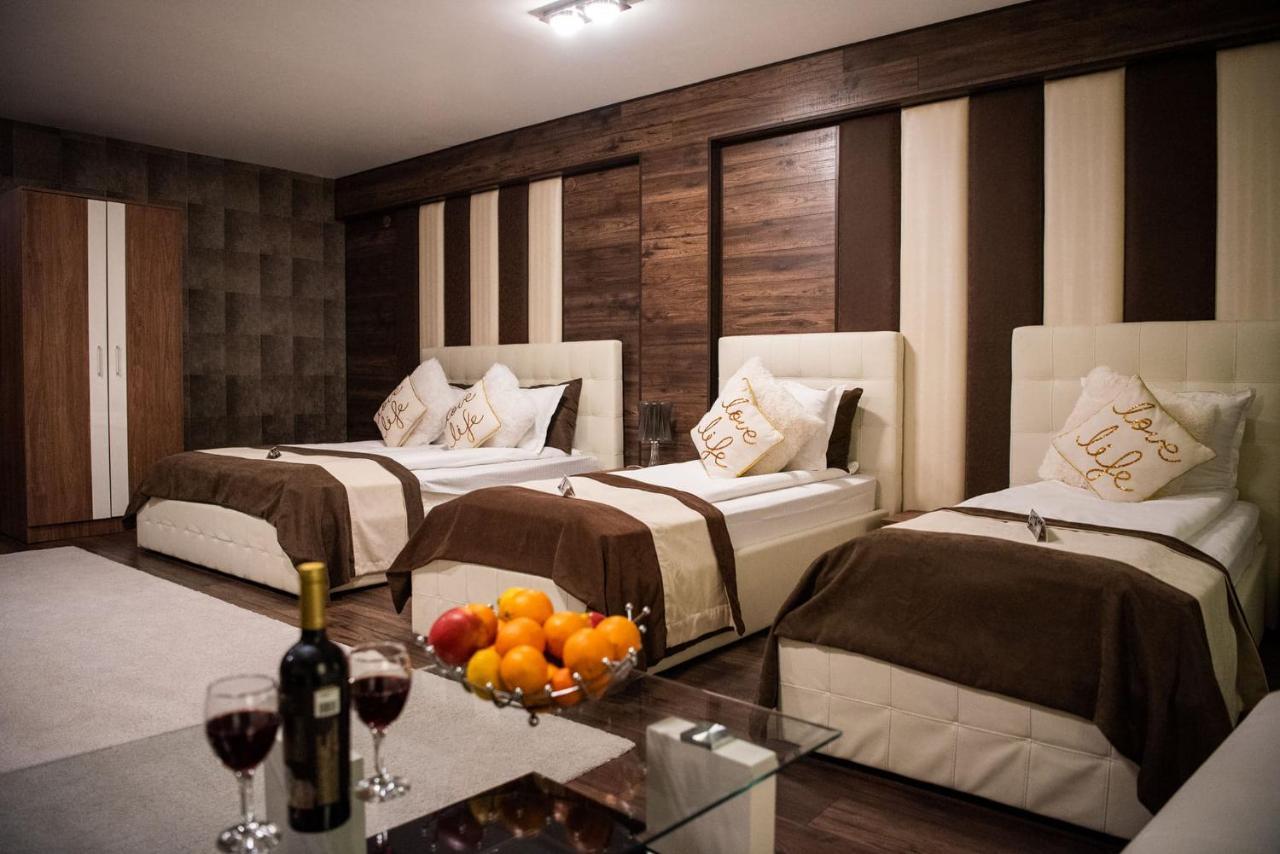 Acktion Deluxe Hotel Shumen Ngoại thất bức ảnh