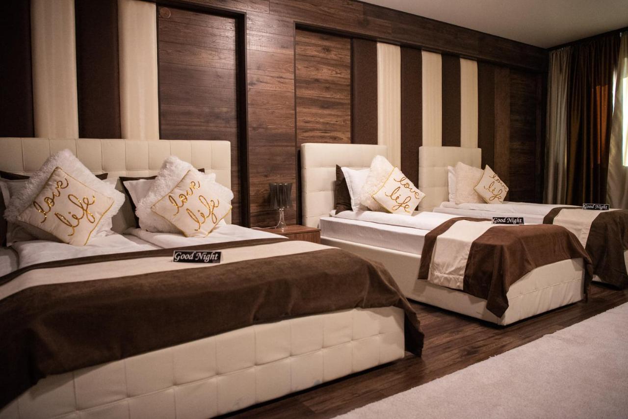 Acktion Deluxe Hotel Shumen Ngoại thất bức ảnh